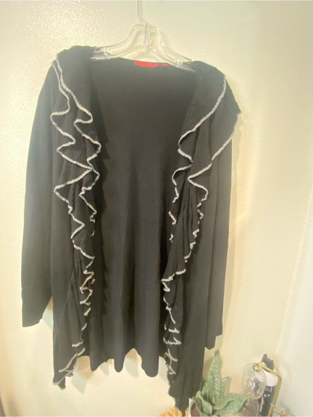Red BRuffle-Trim Women's Sweater Cardigan size Medium Black